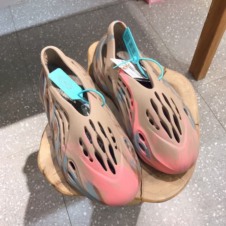 adidas originals Yeezy Foam Runner "MX Sand Grey" EVA - фото покупателя Юра