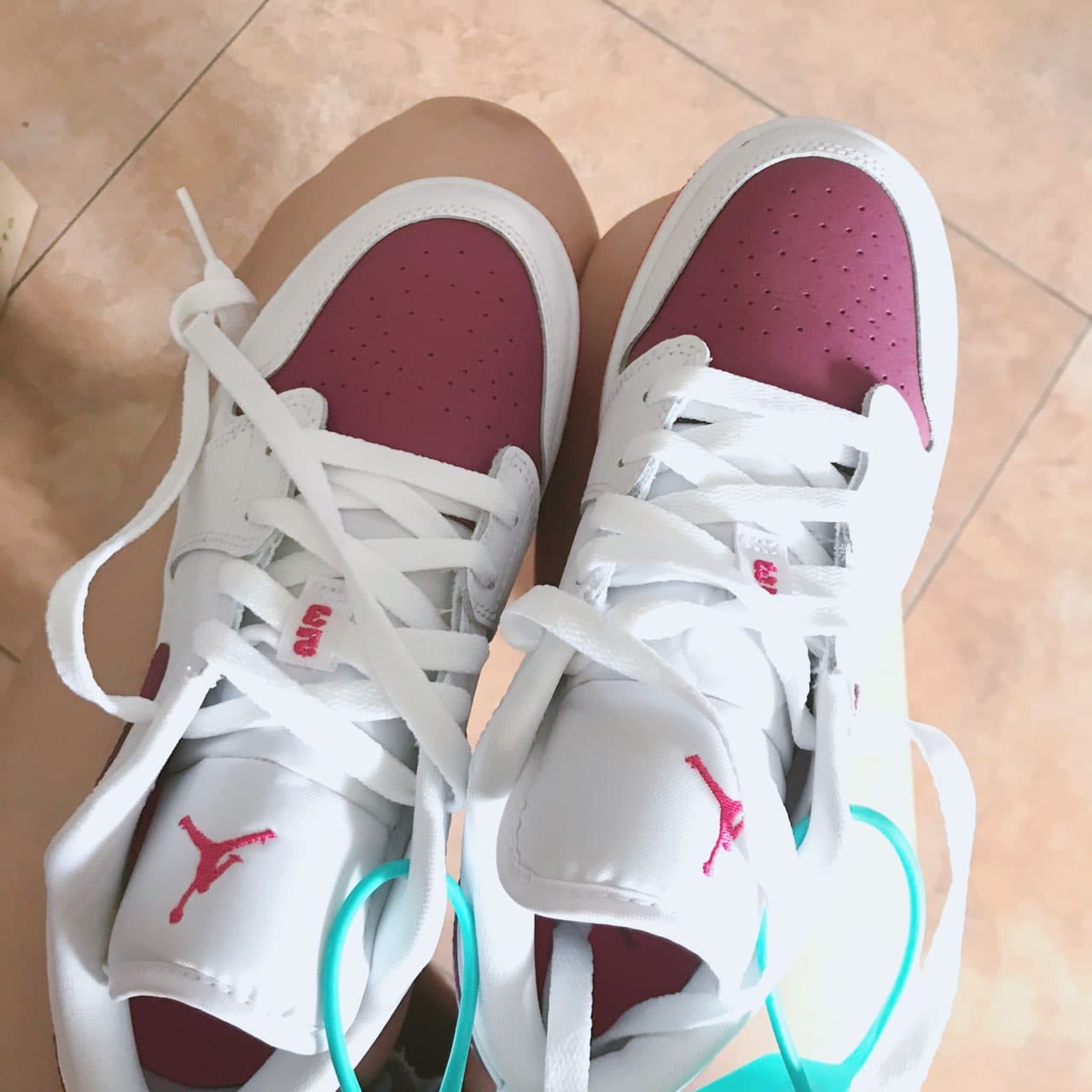 Jordan Air Jordan 1 Low Valentine's Day - фото покупателя Григорий