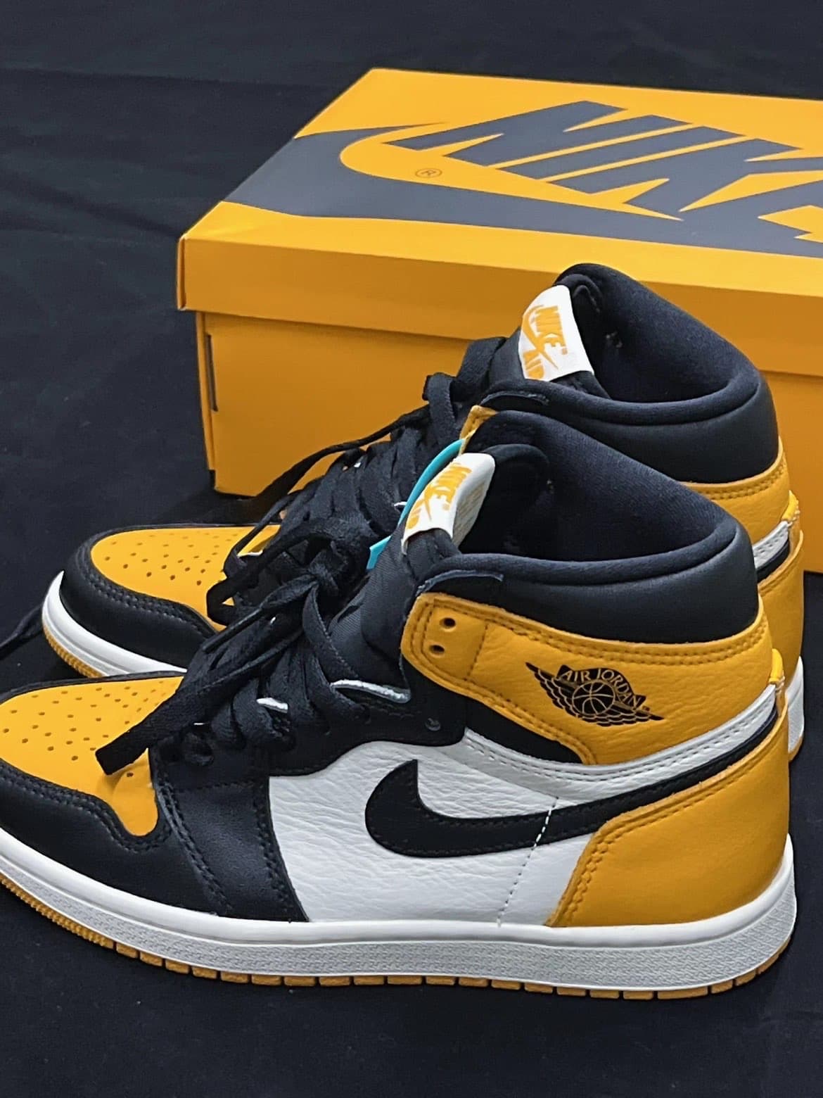 Jordan Air Jordan 1 high og "taxi" - фото покупателя Алина