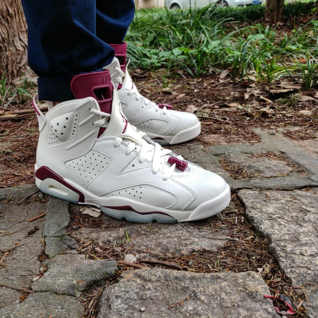 Jordan Air Jordan 6 Retro Maroon (2015) - фото покупателя Валерий