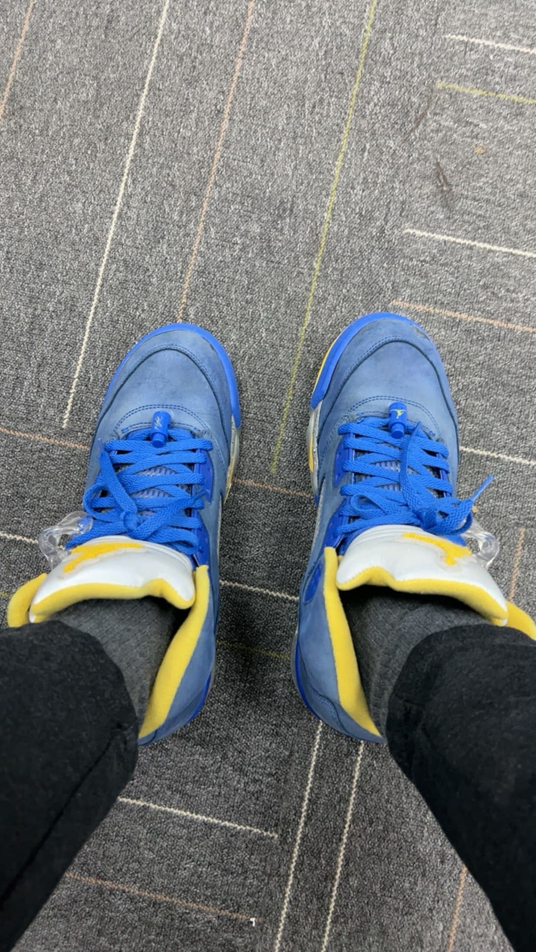 Jordan Air Jordan 5 Retro "Laney Varsity Royal" - фото покупателя Павел