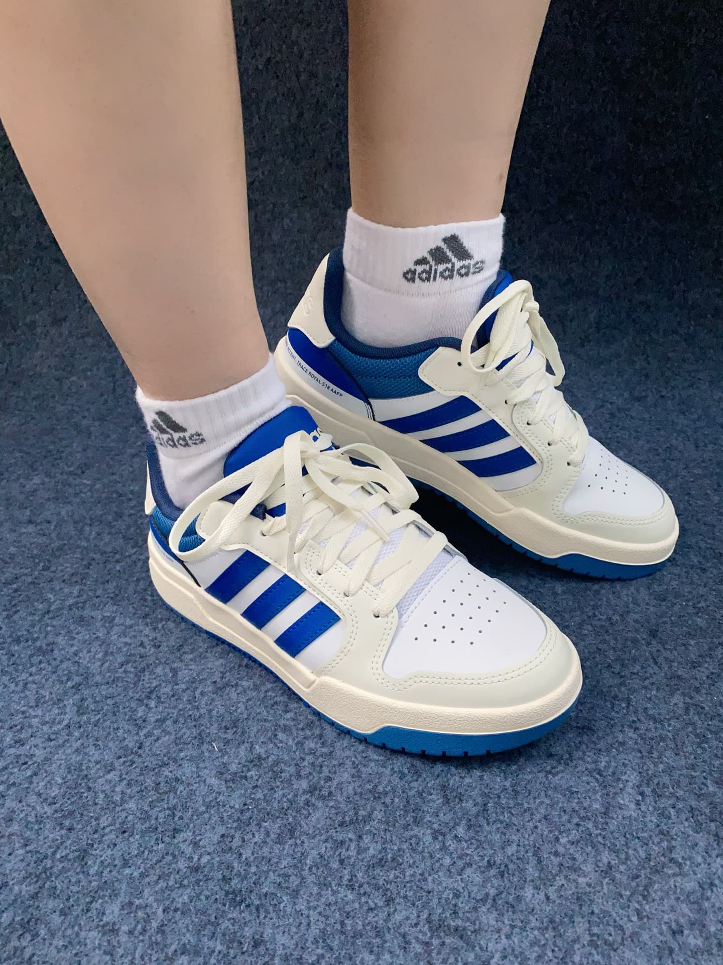 adidas neo Entrap Off White Trace Royal Cream Footwear-White - фото покупателя Зоя