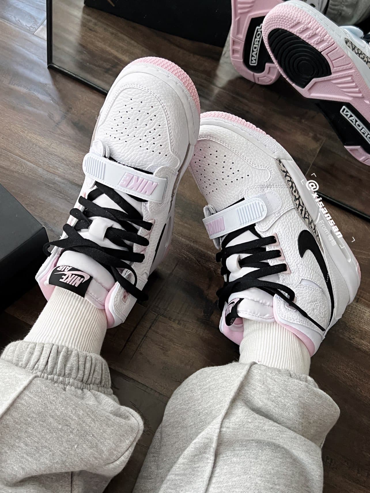 Jordan Legacy 312 GS "White Black Pink Foam" - фото покупателя Галина