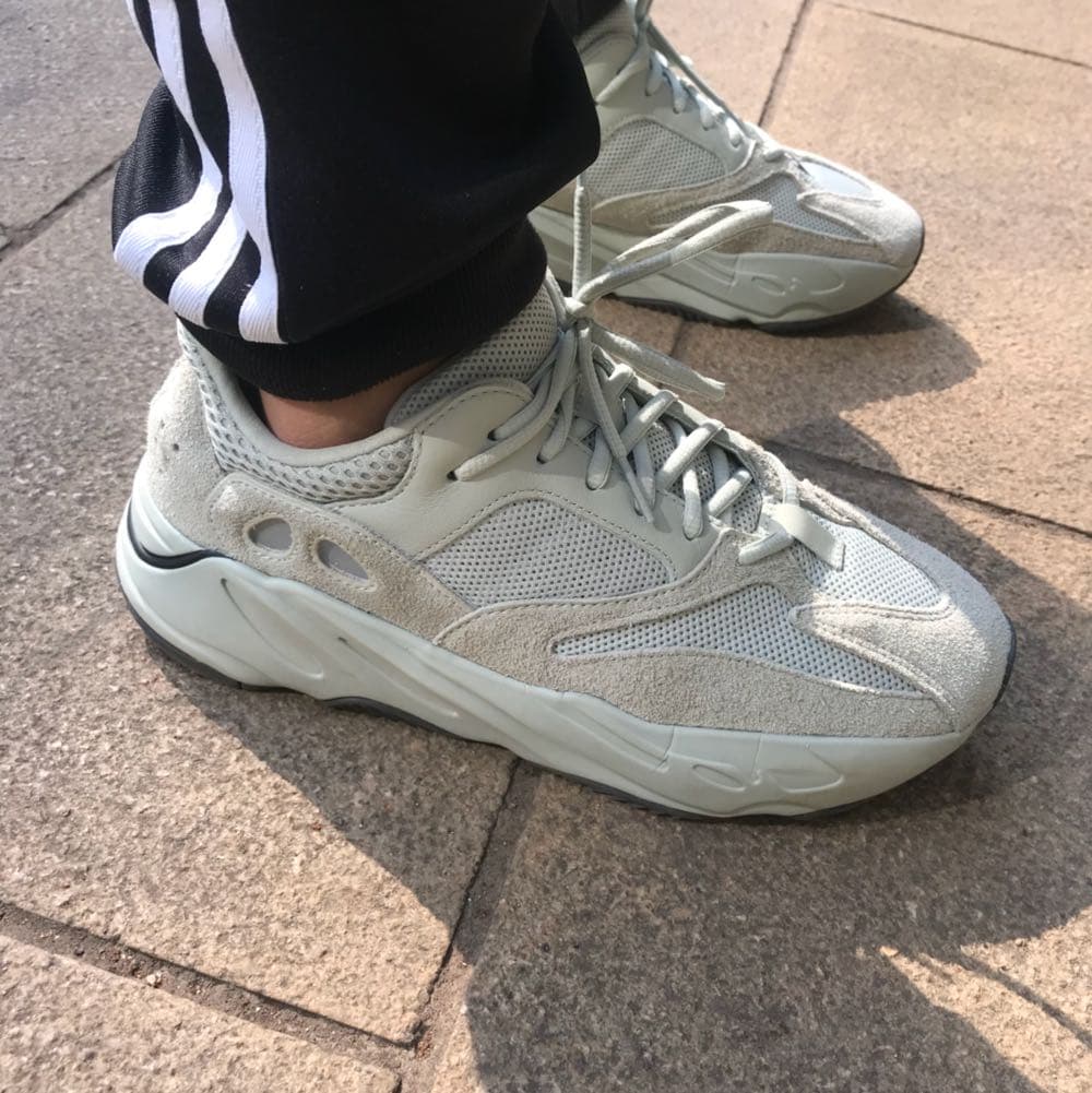 adidas originals Yeezy boost 700 "Salt" - photo of buyer Олег