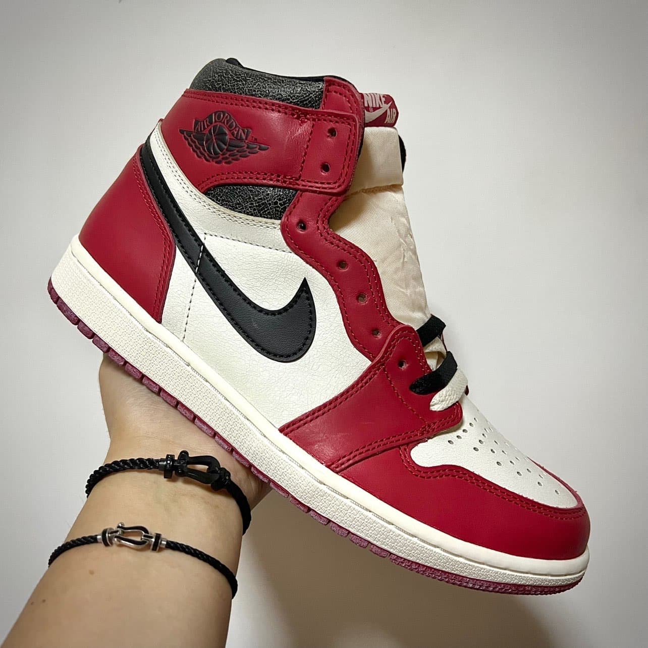 Jordan Air Jordan 1 High OG "Lost & Found" 2022 - фото покупателя Света