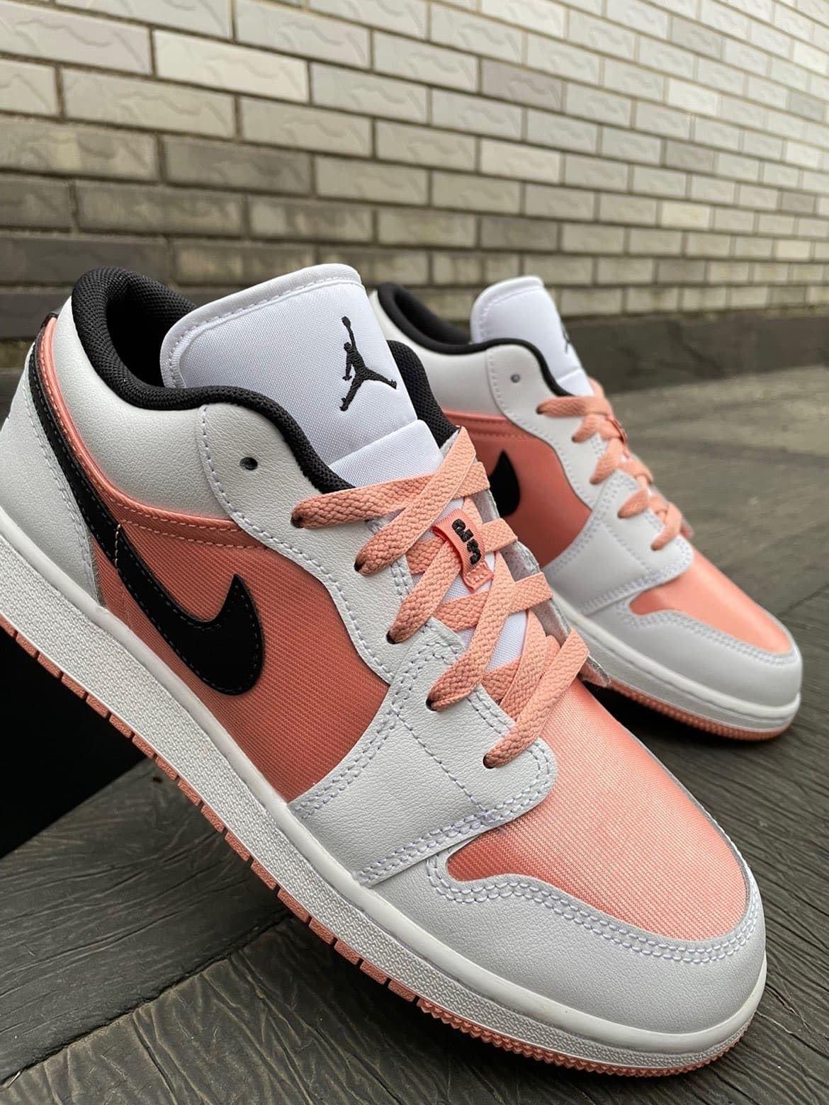 Jordan Air Jordan 1 Low GS "Madder Root" - photo of buyer Юлия