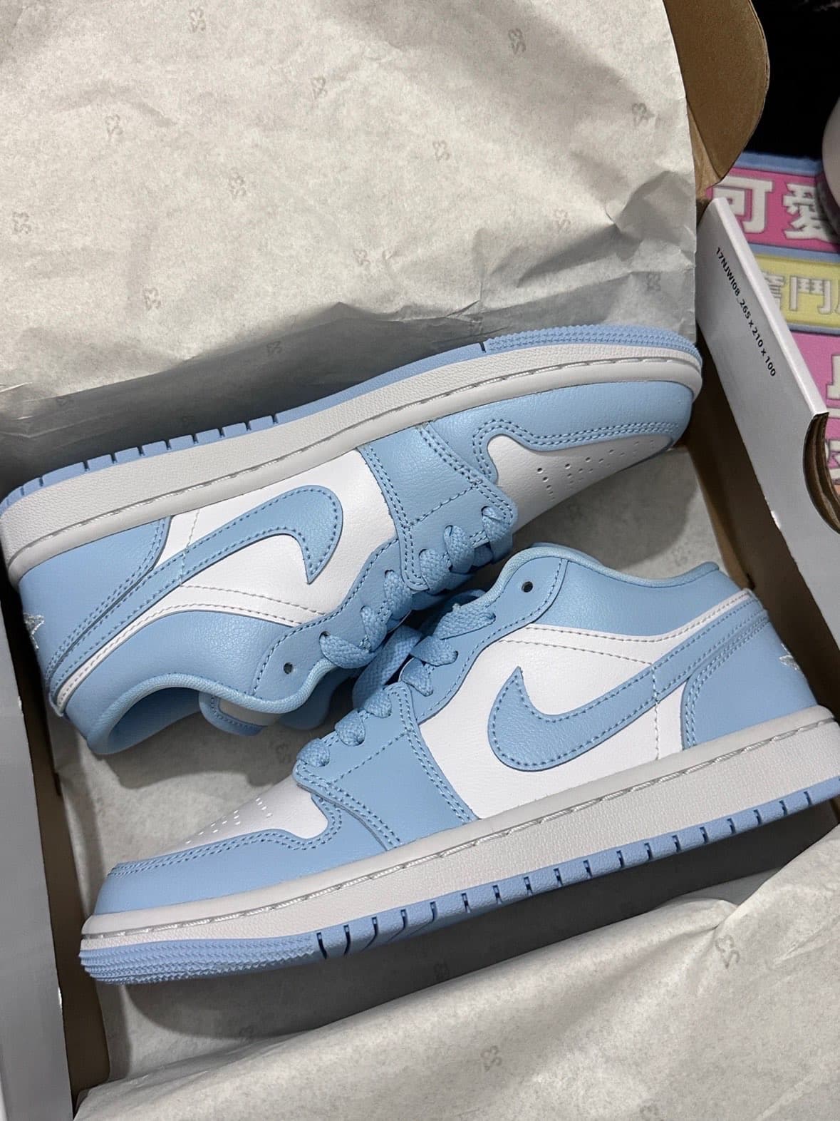 Jordan Air Jordan 1 low "aluminum" - фото покупателя Илья