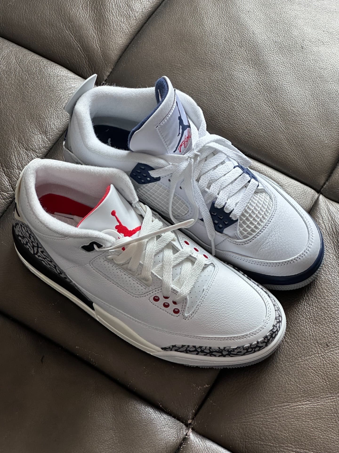 Jordan Air Jordan 3 White Cement Reimagined 2023 - фото покупателя Саша