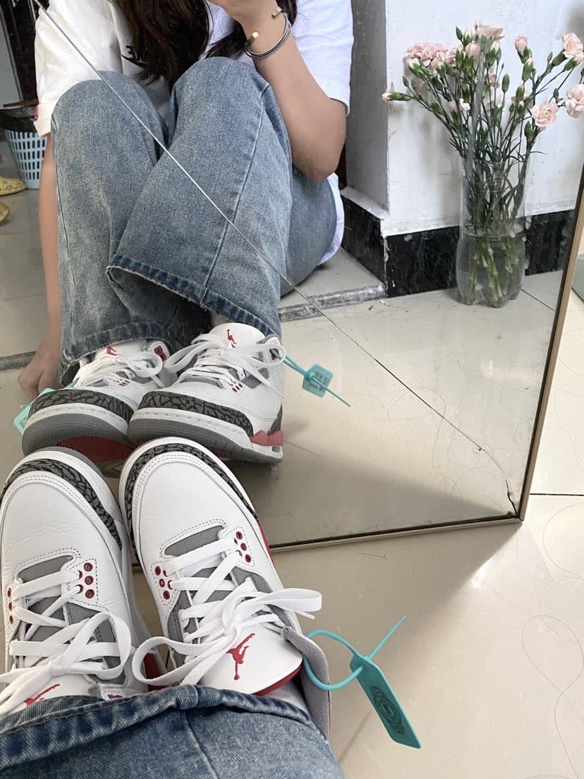 Jordan Air Jordan 3 Retro "Fire Red" - фото покупателя Инна