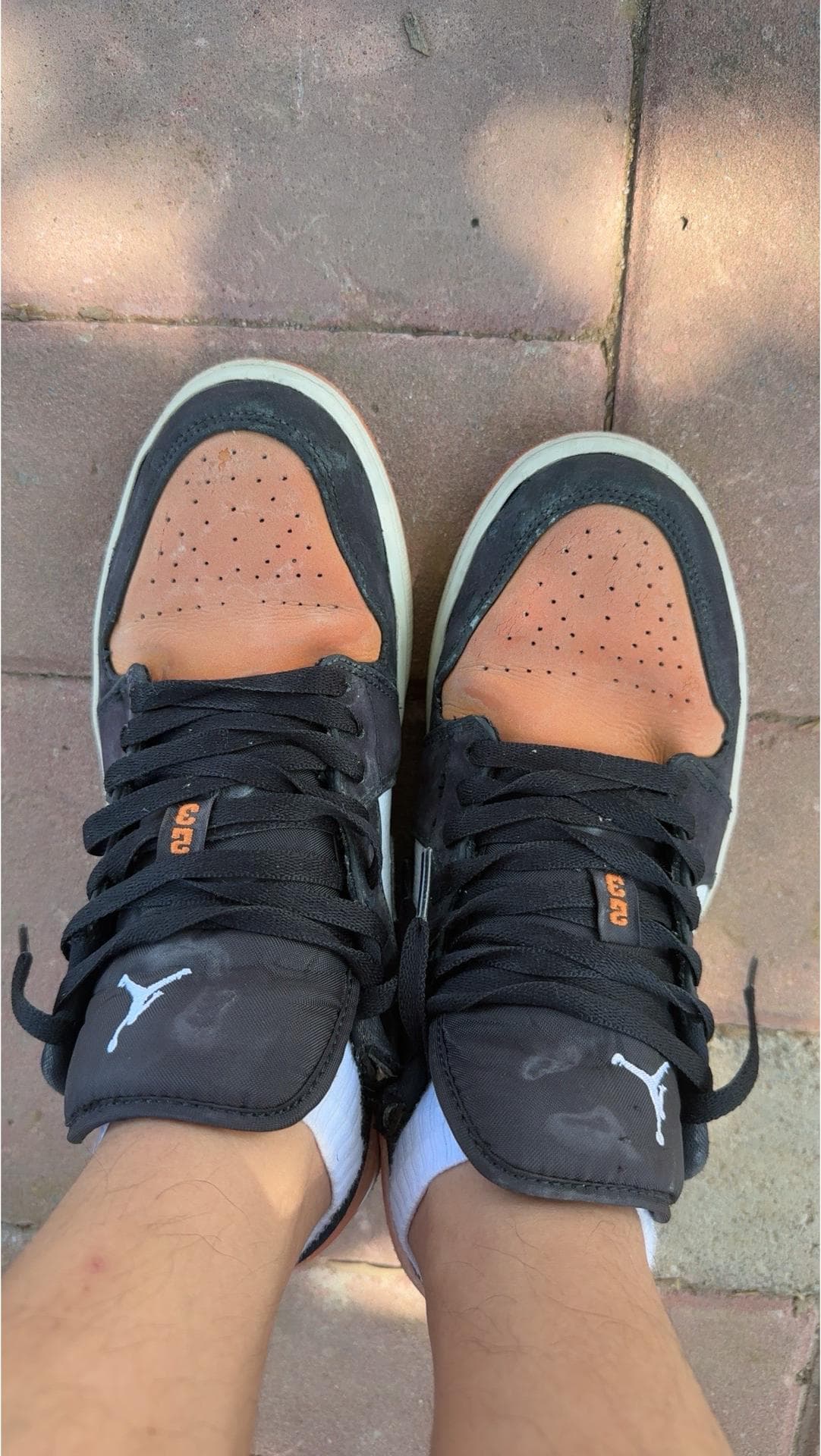 Jordan Air Jordan 1 Low Shattered Backboard - фото покупателя Зоя