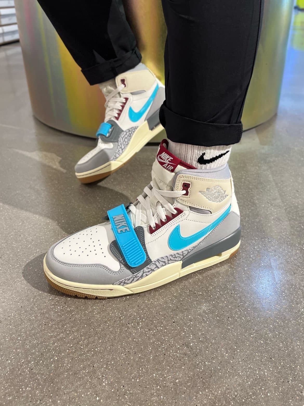 Jordan Legacy 312 Sail/Beta Blue-Coconut Milk - фото покупателя Анатолий