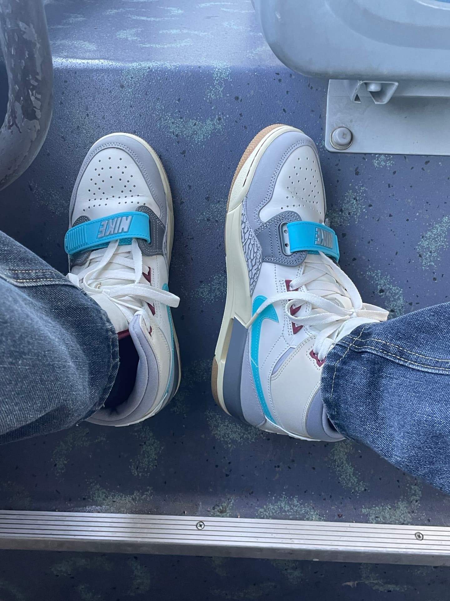 Jordan Legacy 312 Sail/Beta Blue-Coconut Milk - фото покупателя Вячеслав
