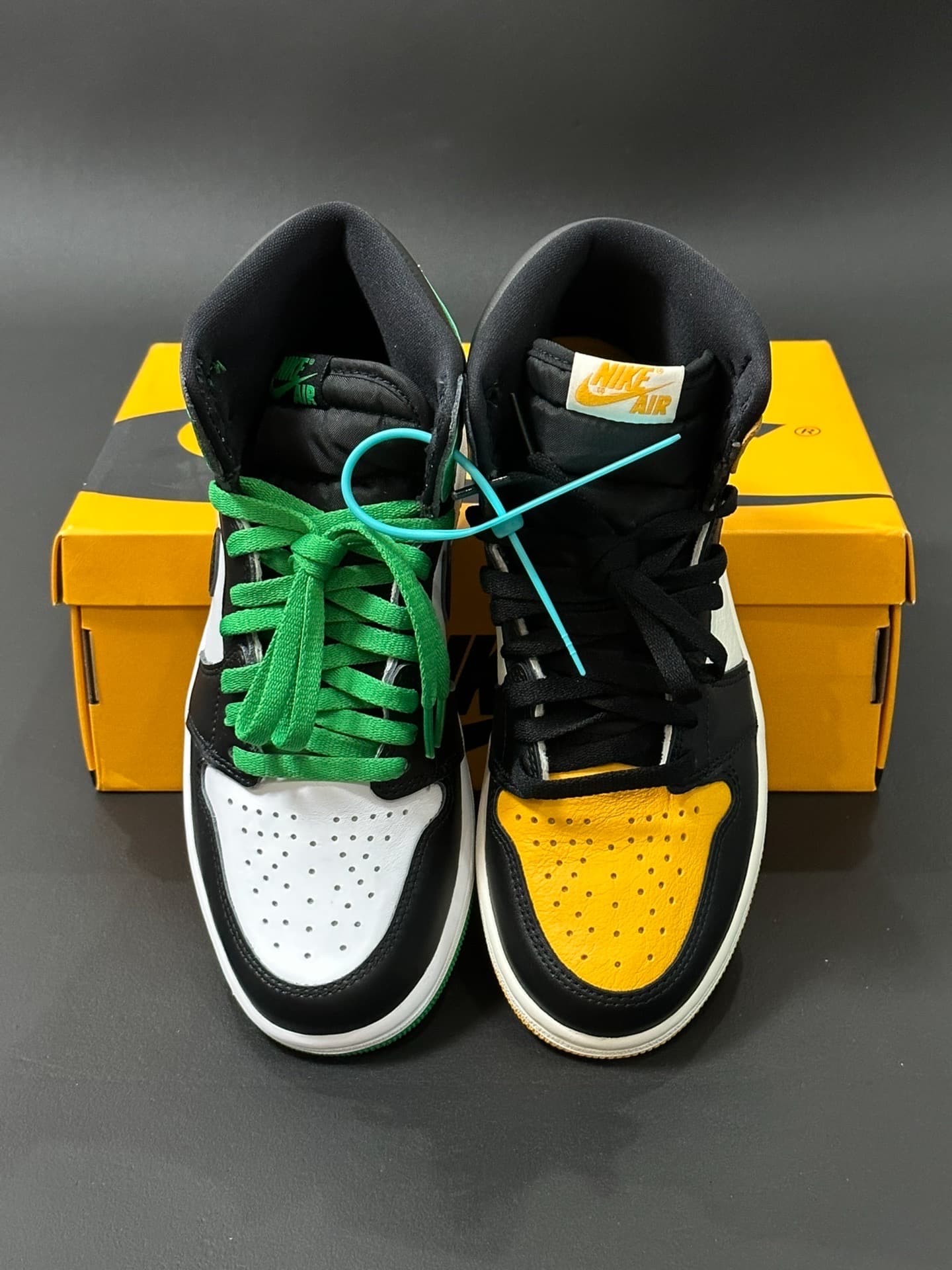Jordan Air Jordan 1 High OG "Black and Lucky Green" - photo of buyer Влад