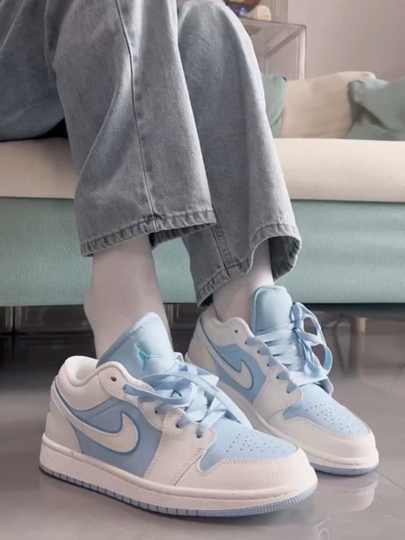 Jordan Air Jordan 1 Low "Ice Blue" - фото покупателя Люба