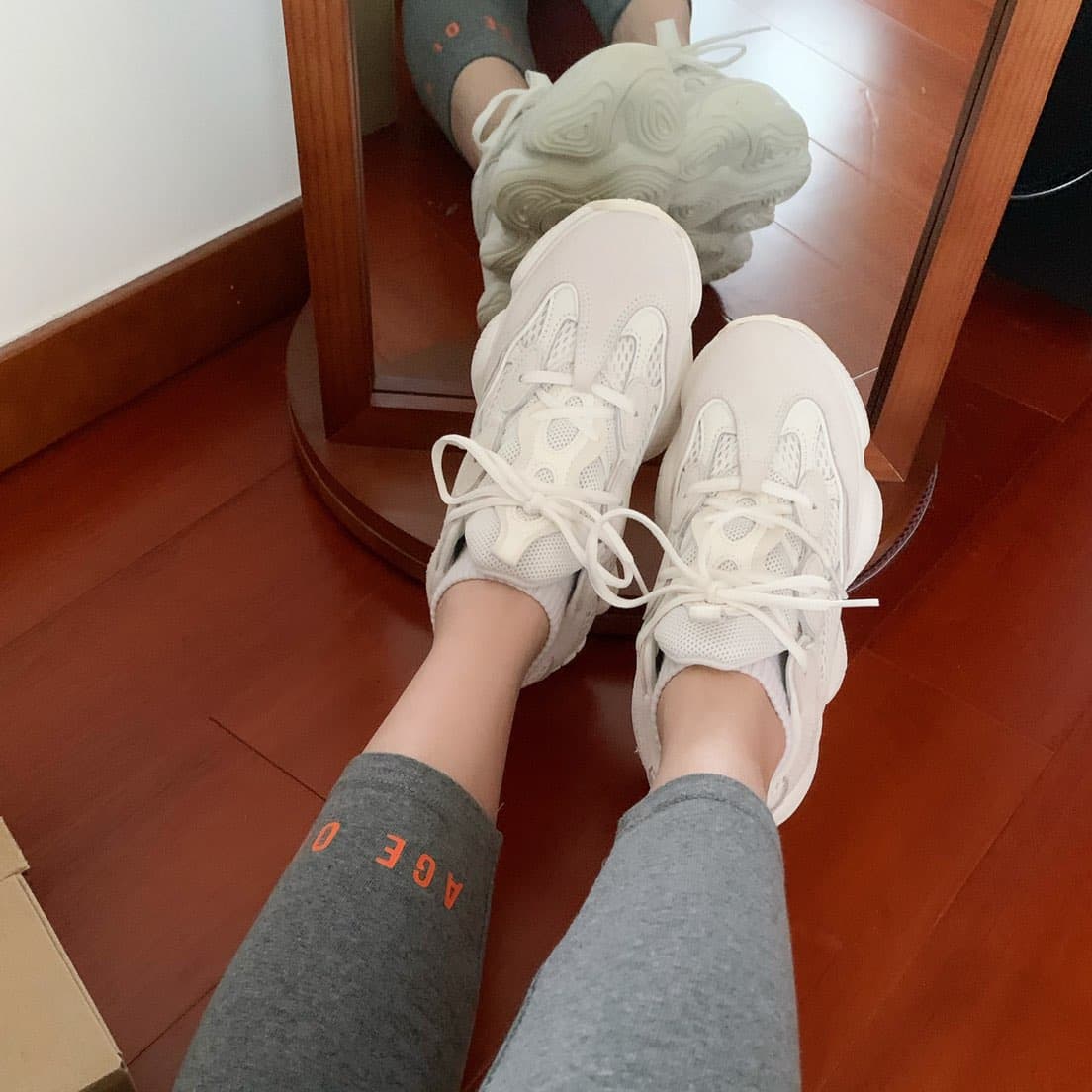 adidas originals Yeezy 500 Bone White - фото покупателя Лера