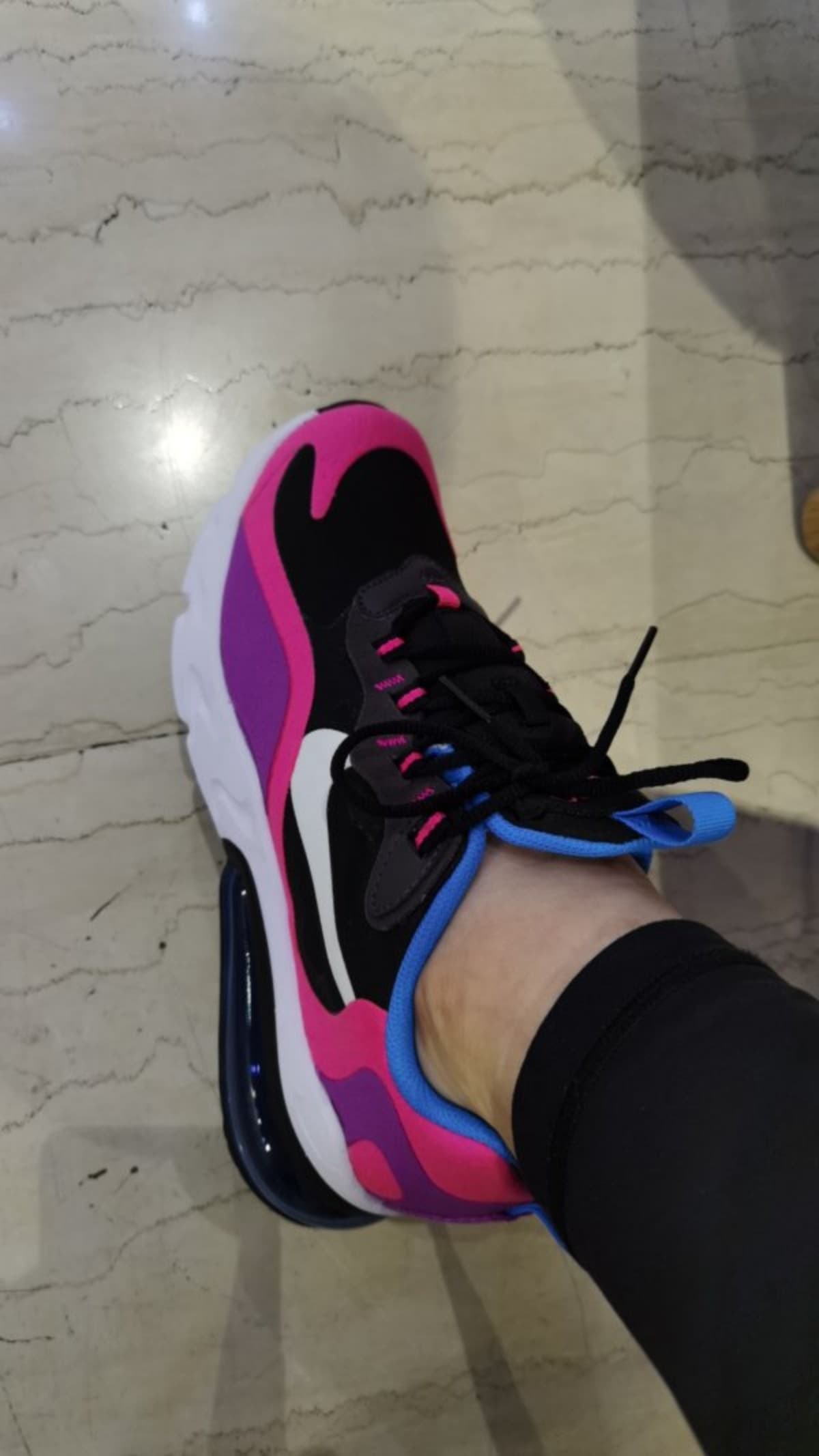 Nike Air Max 270 React GS Black Hyper Pink Vivid Purple - photo of buyer Дарья