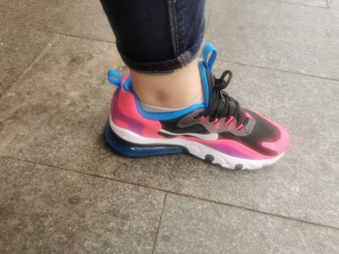 Nike Air Max 270 React GS Black Hyper Pink Vivid Purple - photo of buyer Анастасия