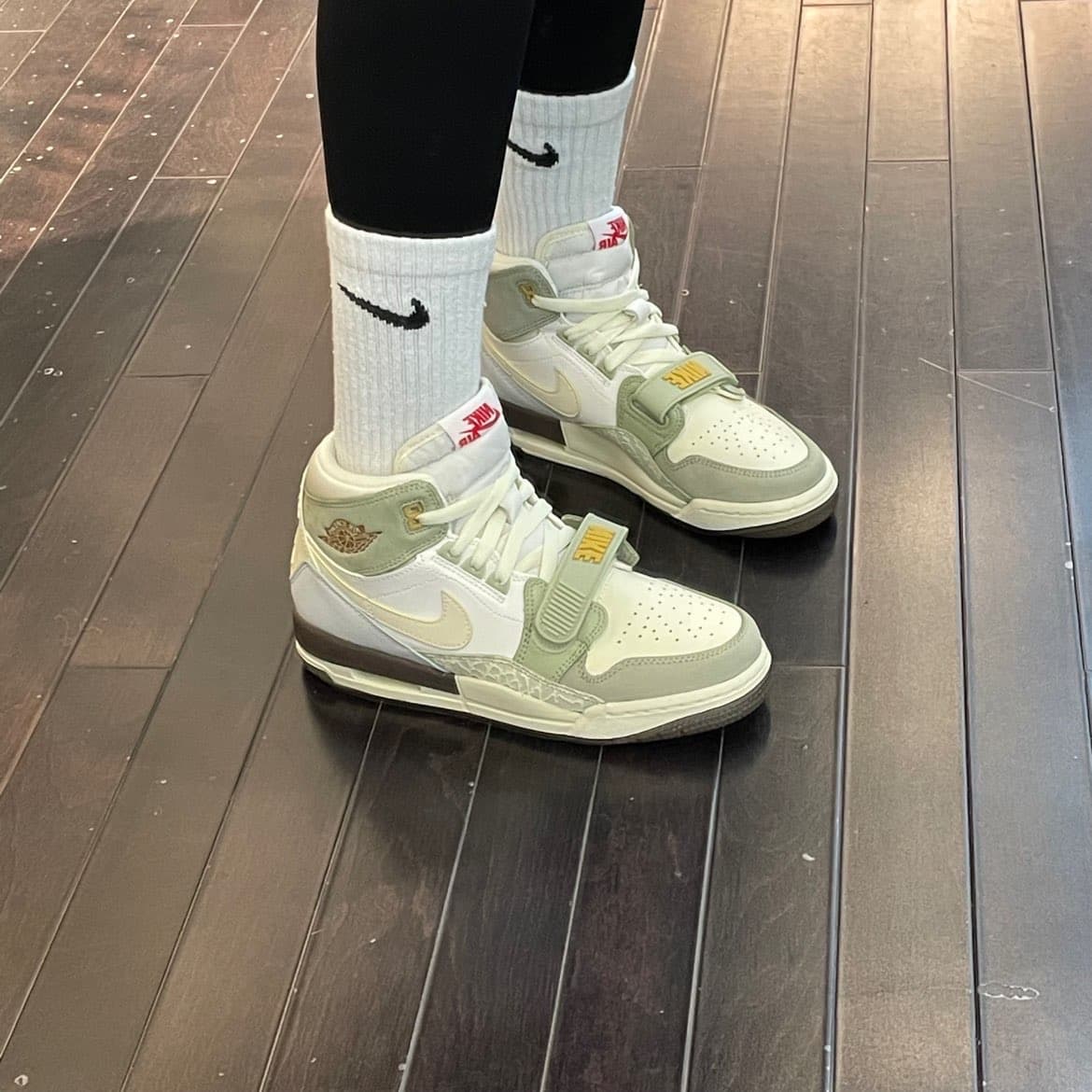 Jordan Legacy 312 "Year Of The Rabbit" CNY - фото покупателя Анатолий