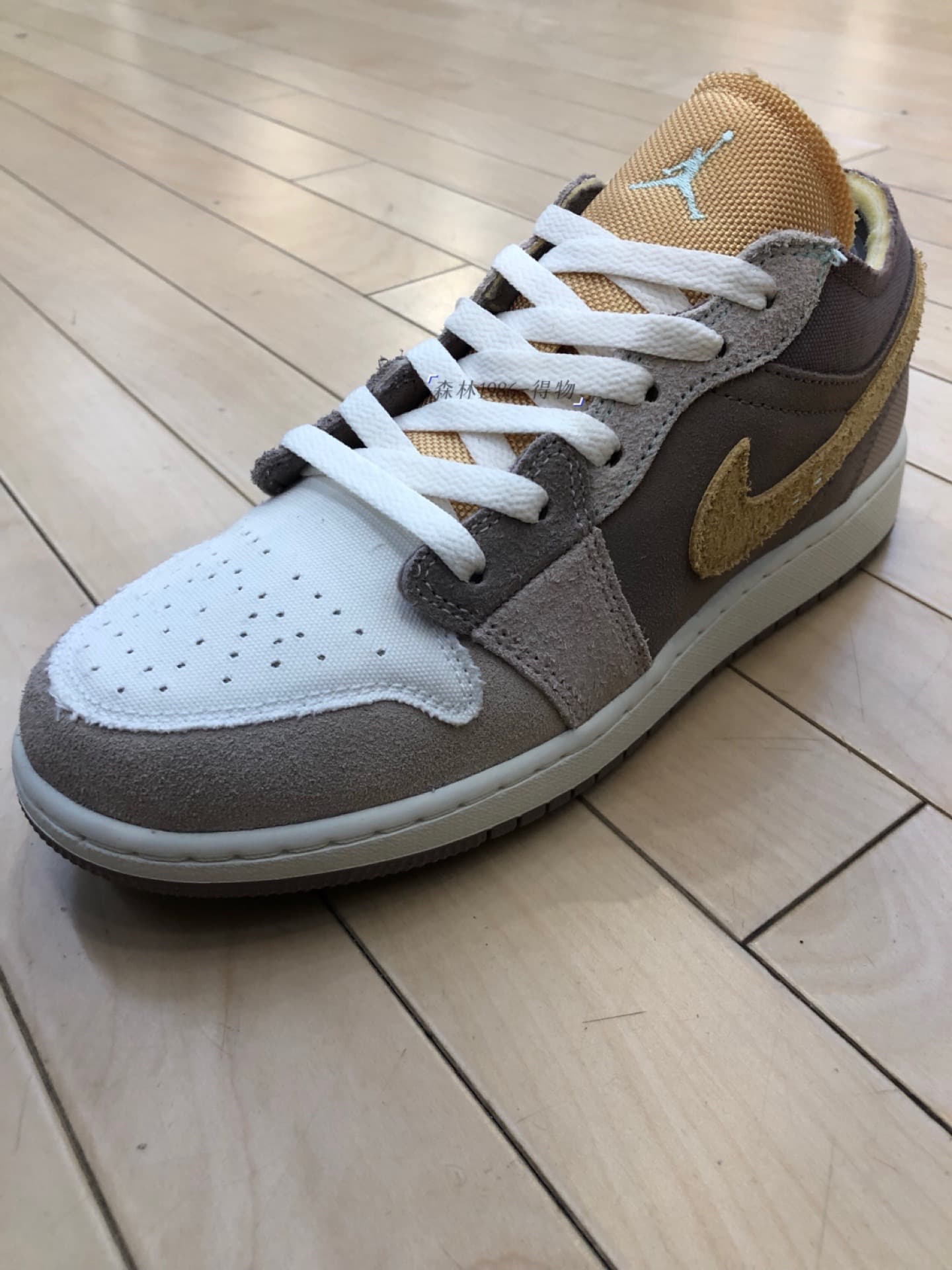 Jordan Air Jordan 1 Low "Taupe Hazet" - фото покупателя Георгий