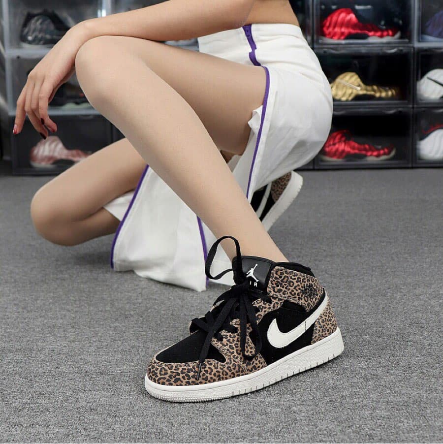 Jordan Air Jordan 1 Mid PU GS "Cheetah" - photo of buyer Маша