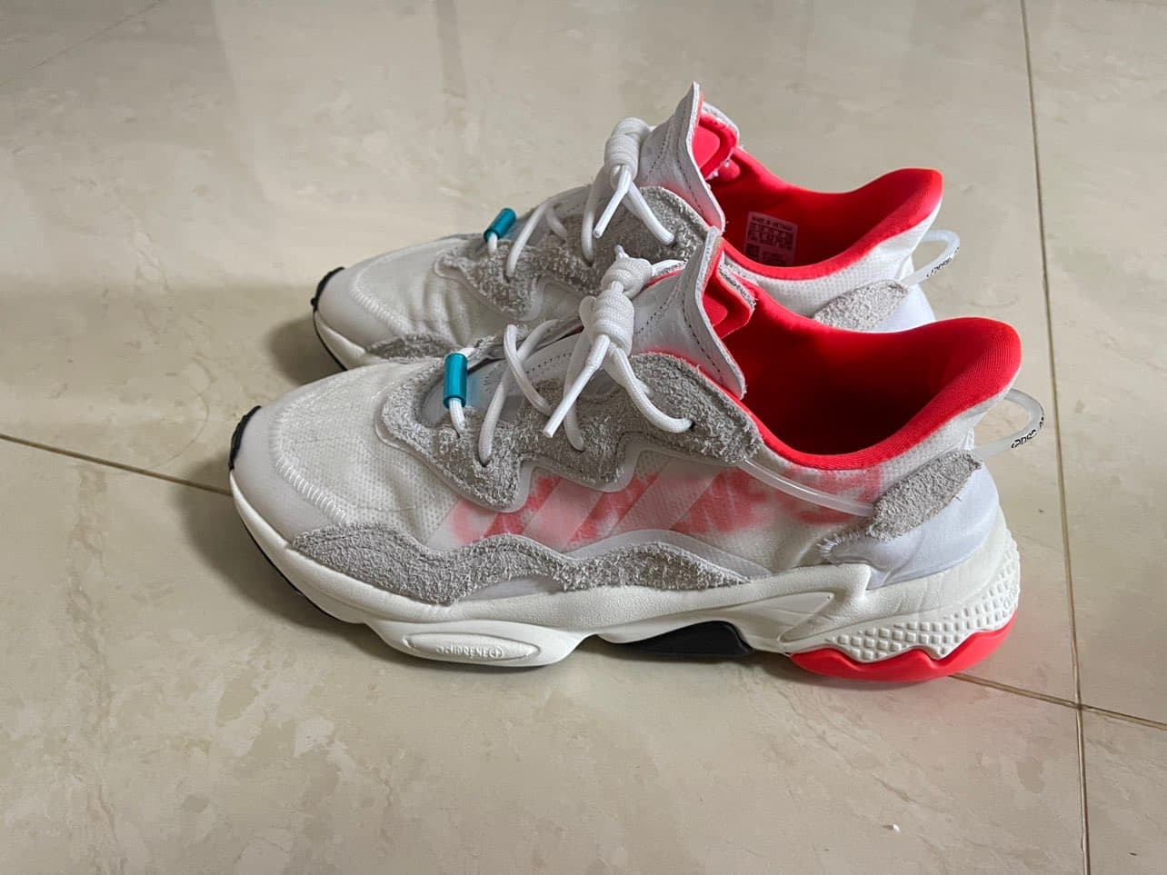 adidas originals Ozweego Solar Red - photo of buyer Федор