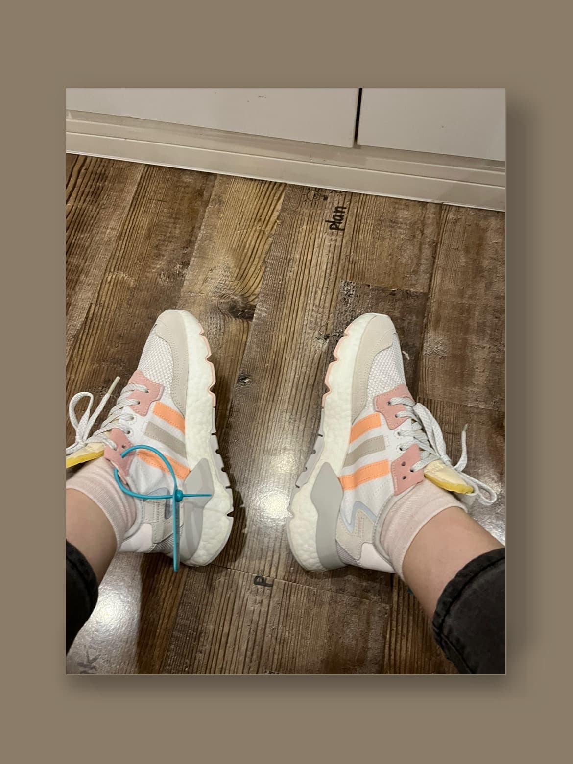 adidas originals Nite Jogger Cloud White Icey Pink - фото покупателя Виктория