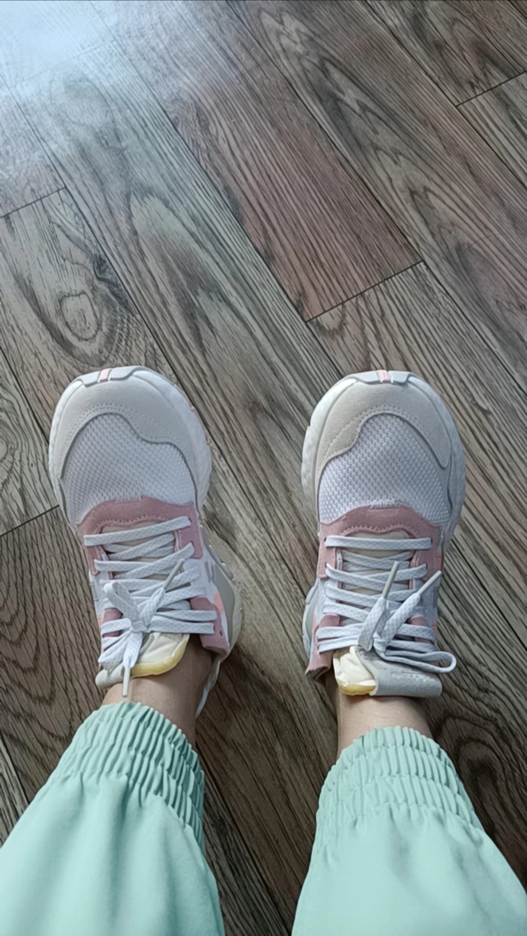 adidas originals Nite Jogger Cloud White Icey Pink - фото покупателя Маша