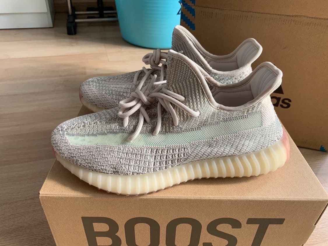 adidas originals Yeezy Boost 350 V2 Citrin - фото покупателя Галя