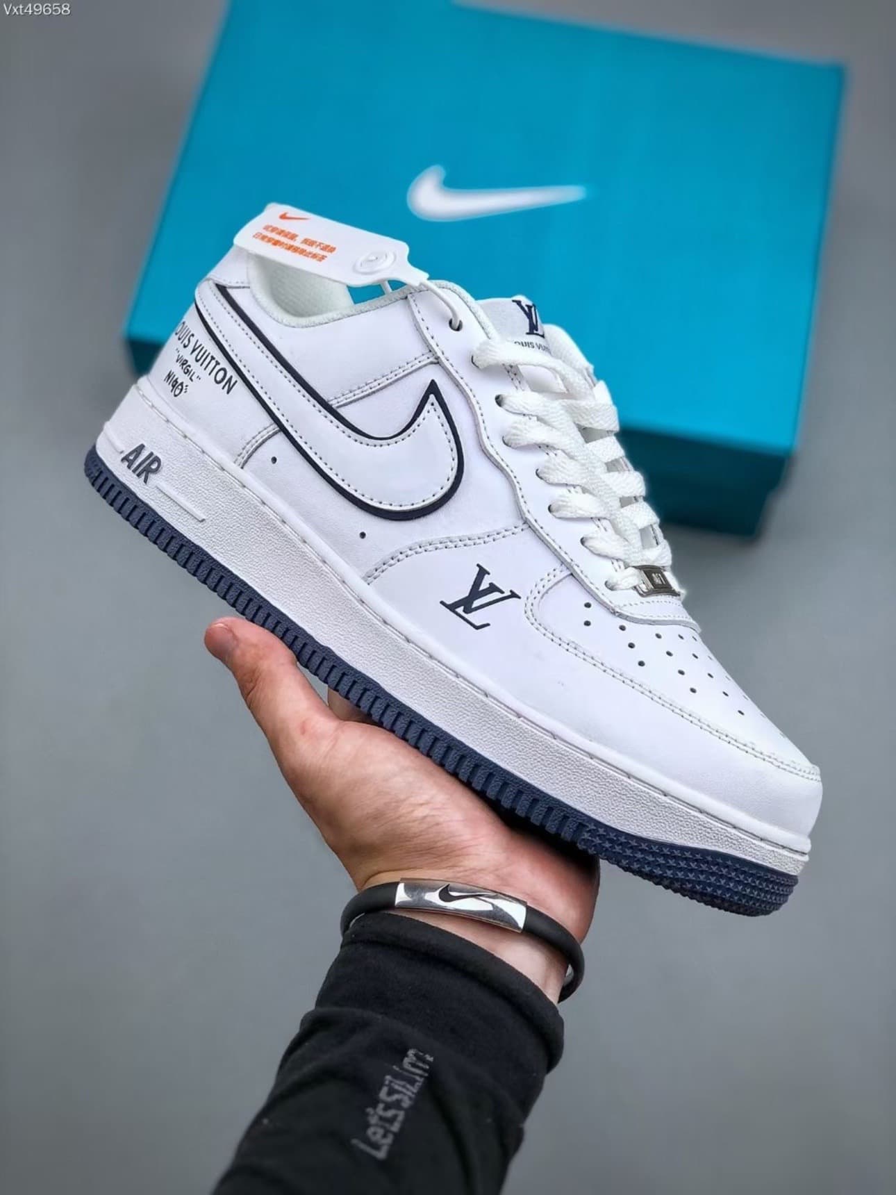 Nike Air Force 1 Low White Black - фото покупателя Виктор