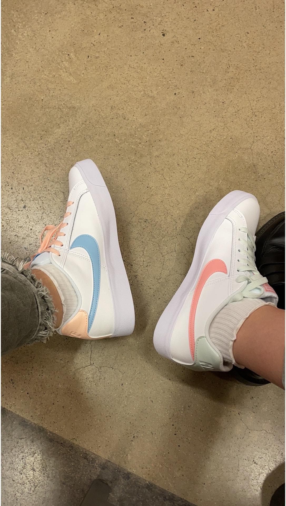 Nike Court Royale AC Skate Shoes Bleached Coral - photo of buyer Рита
