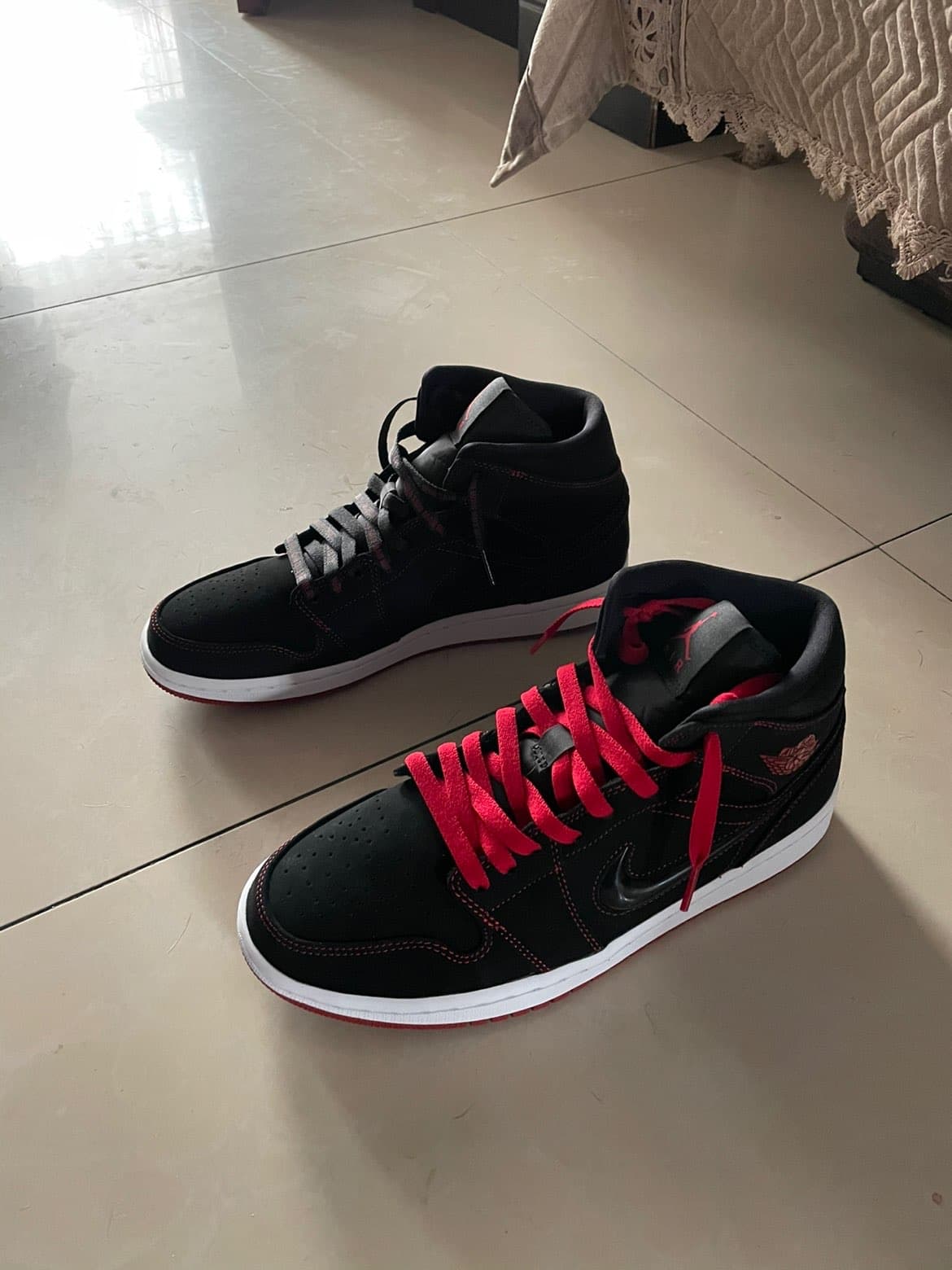 Jordan Air Jordan 1 Mid "Come Fly With Me" - фото покупателя Женя