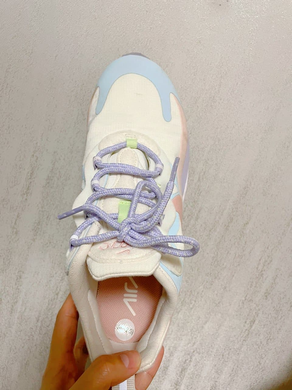 Nike Air Max270 React Running Shoes Sail Coral Stardust - фото покупателя Юлия