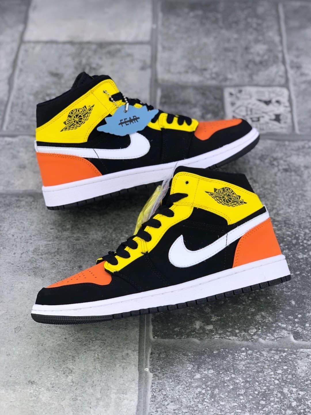 Jordan Air Jordan 1 mid - фото покупателя Дмитрий