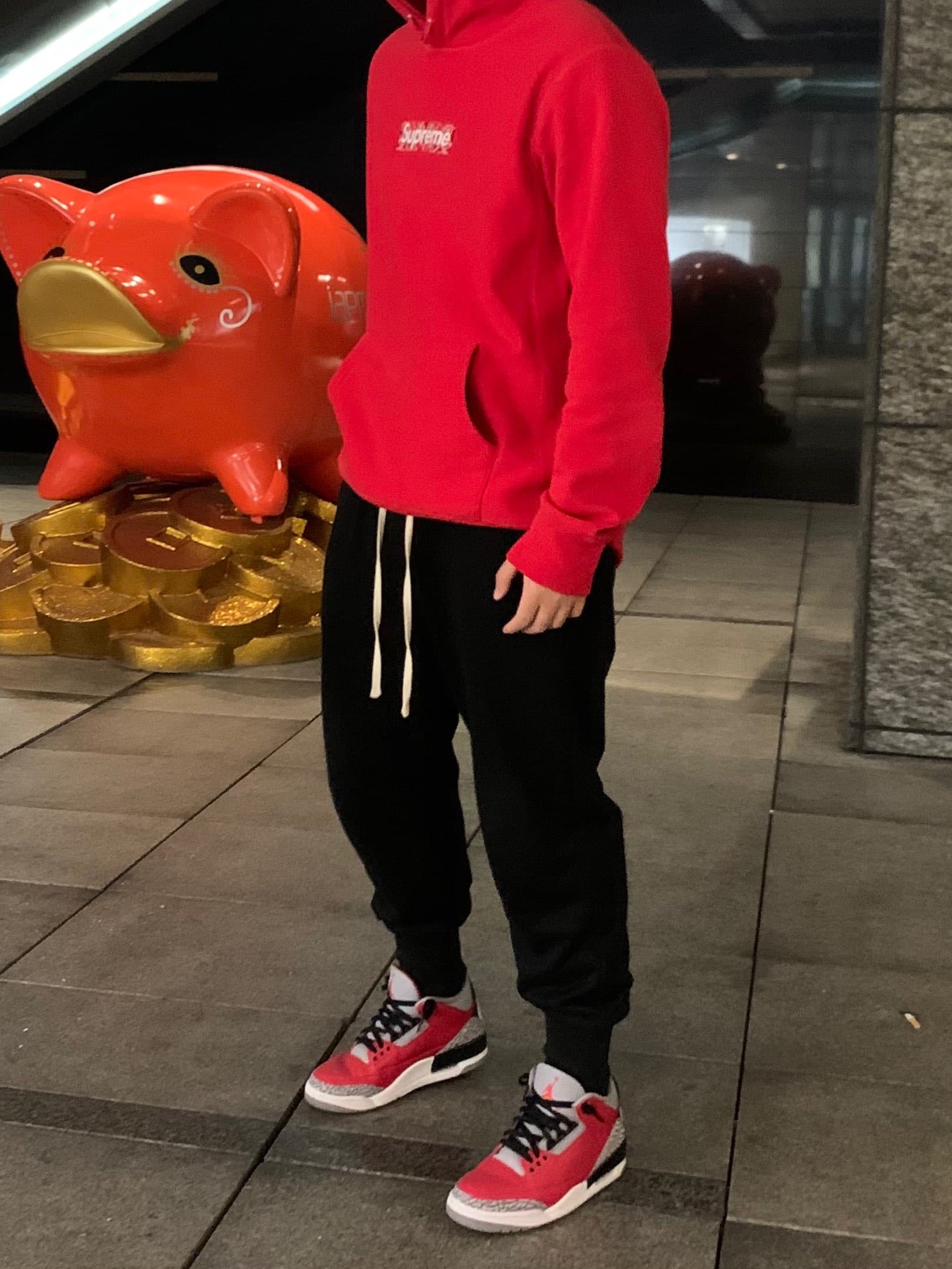 Jordan Air Jordan 3 retro se "red cement" 2020 - фото покупателя Артем