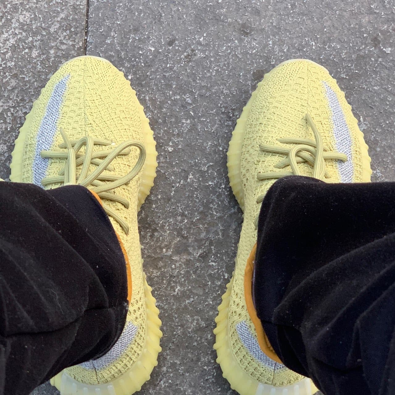 adidas originals Yeezy Boost 350 V2 "marsh" - photo of buyer Юрий