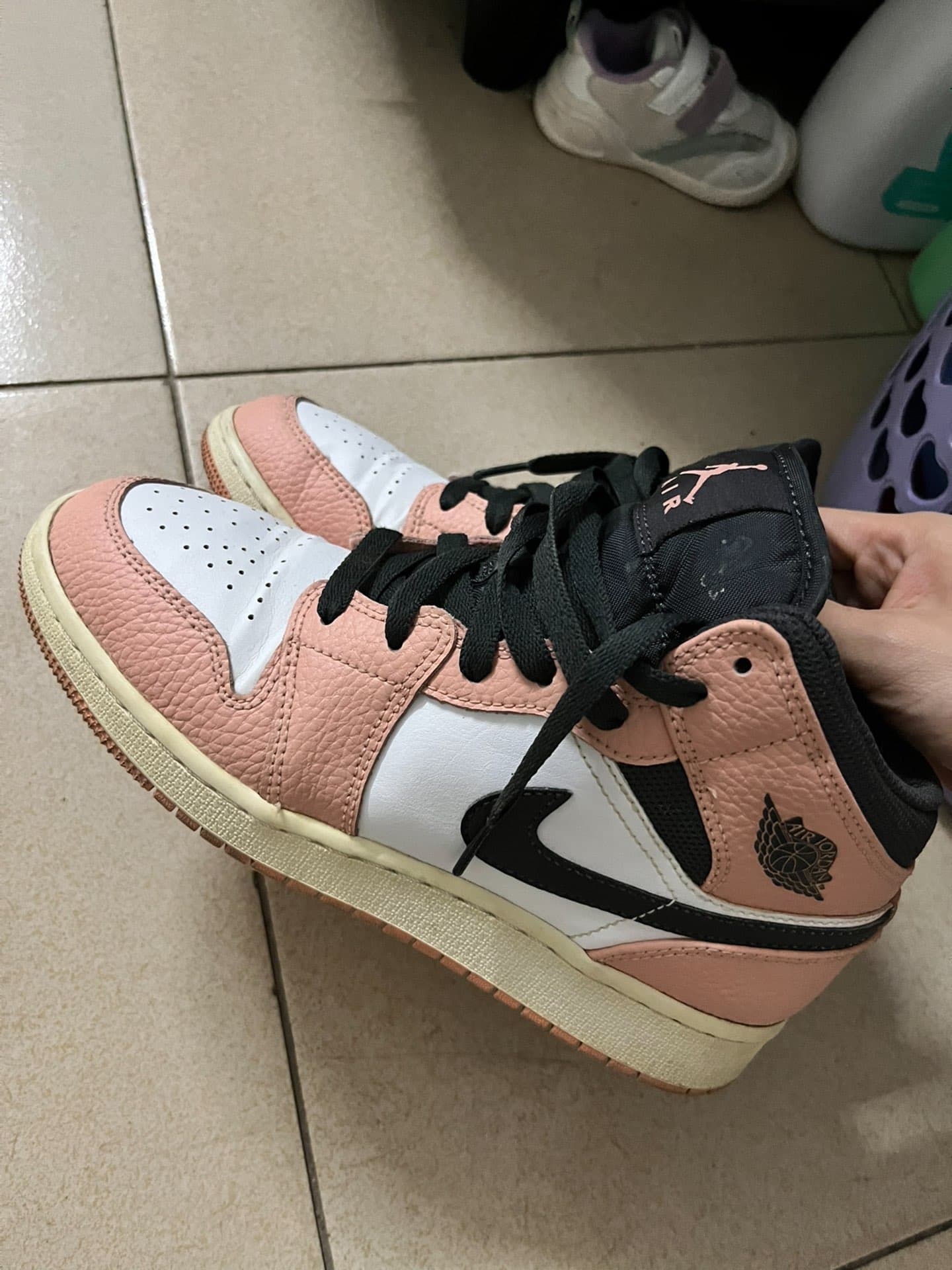 Jordan Air Jordan 1 Mid "Pink Quartz" - фото покупателя Алексей