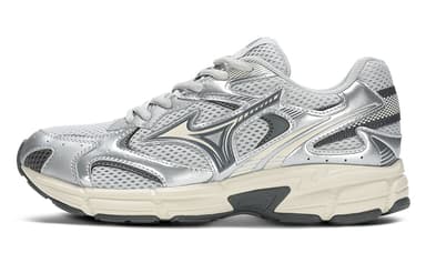 Mizuno - 39 models in stock, available for trying on in AR and purchase