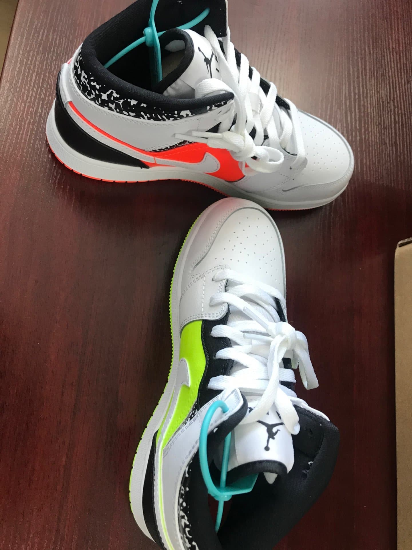 Jordan Air Jordan 1 Mid GS Notebook - фото покупателя Валя