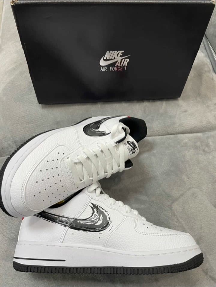 Nike Air Force 1 07 LV8 Brushstroke Swoosh - фото покупателя Лера