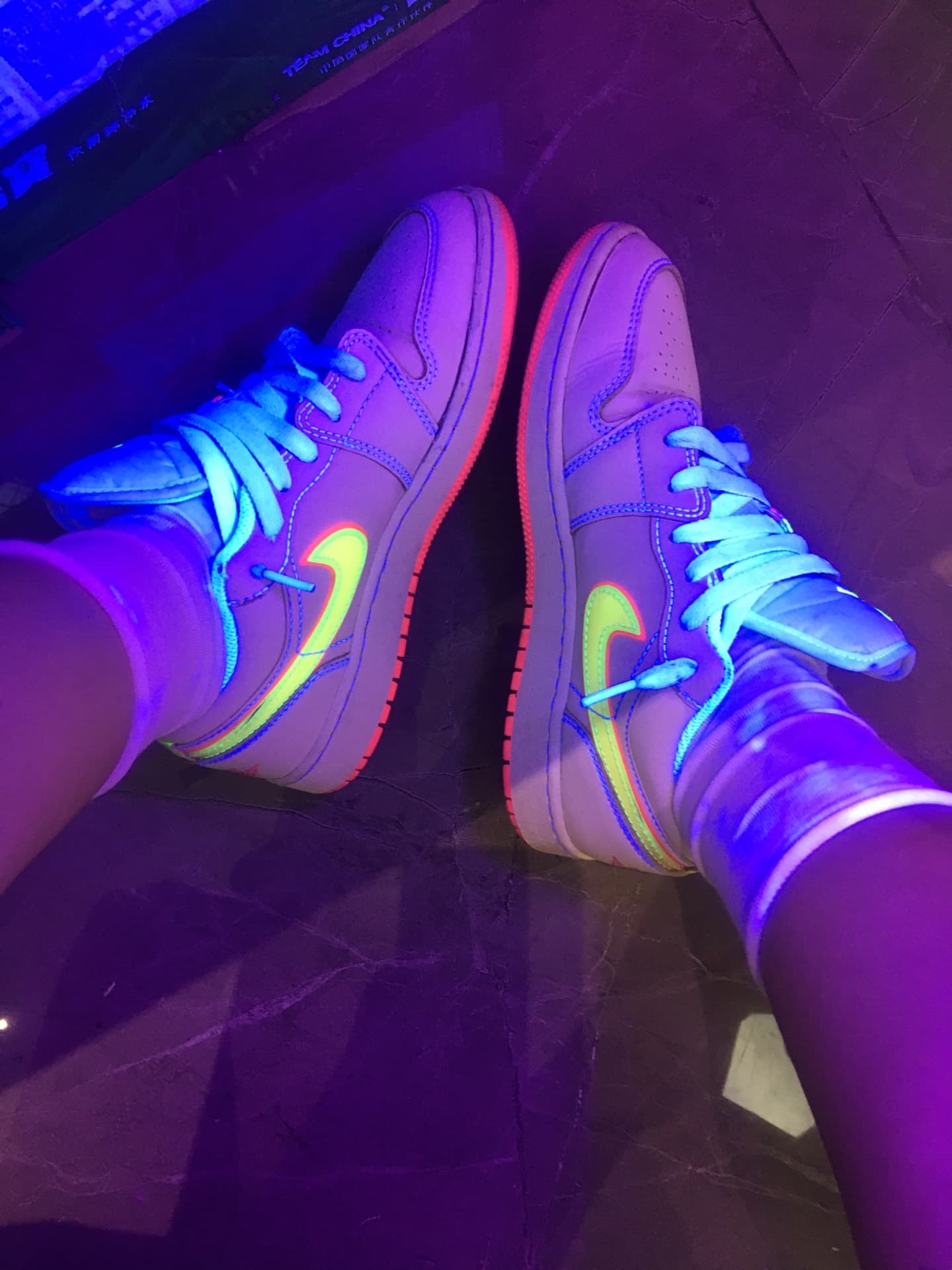 Jordan Air Jordan 1 Low GS Edge Glow - фото покупателя Дарья