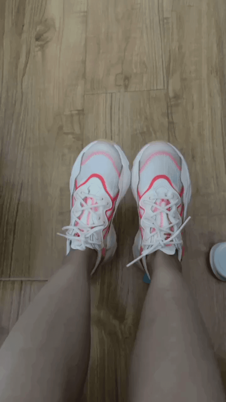 adidas originals Ozweego Signal Pink - photo of buyer Лида