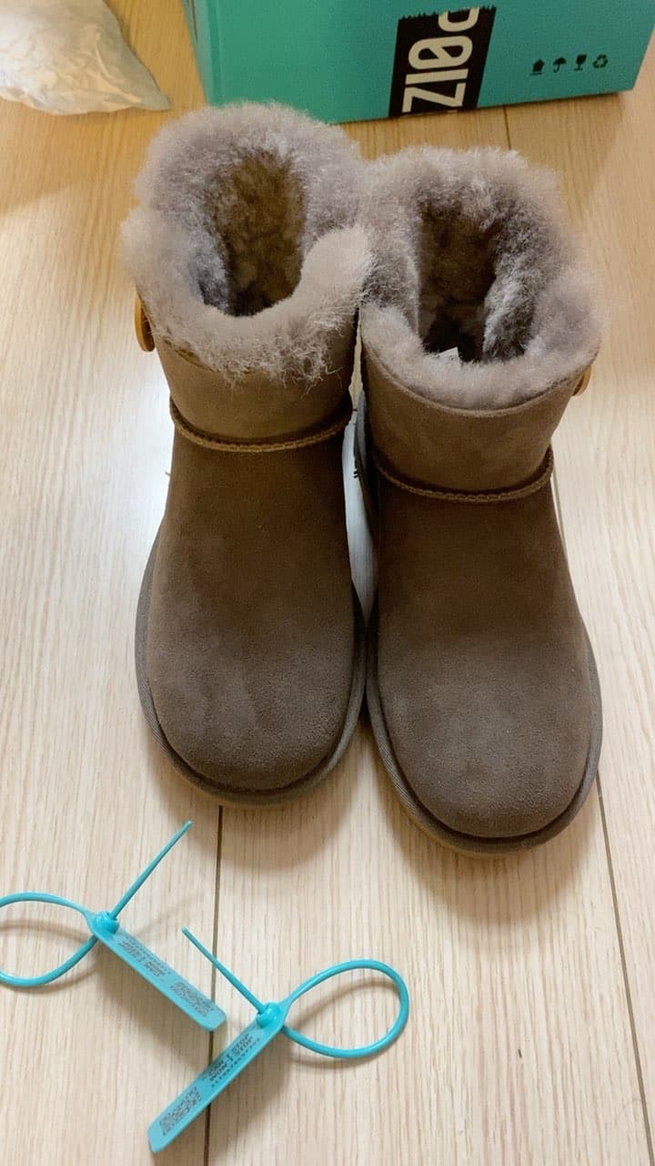 UGG Bailey Mini Bailey Button II Boot - фото покупателя Софья