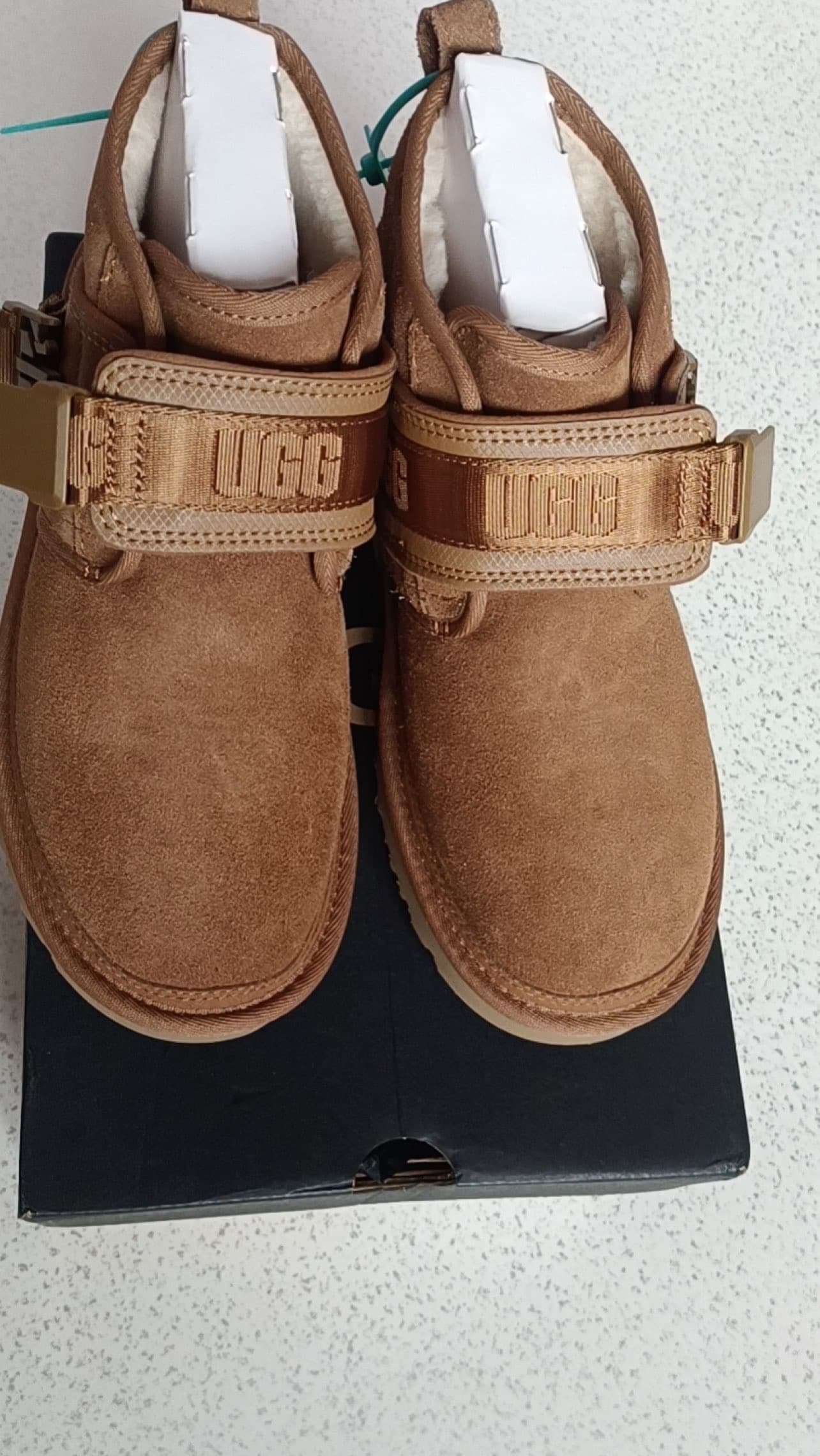 UGG Neumel Snapback Suede Boots Chestnut - фото покупателя Константин
