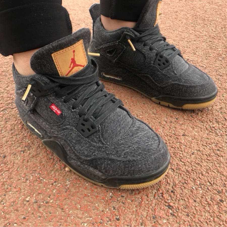 Air Jordan 4 Retro Levis Black - фото покупателя Григорий