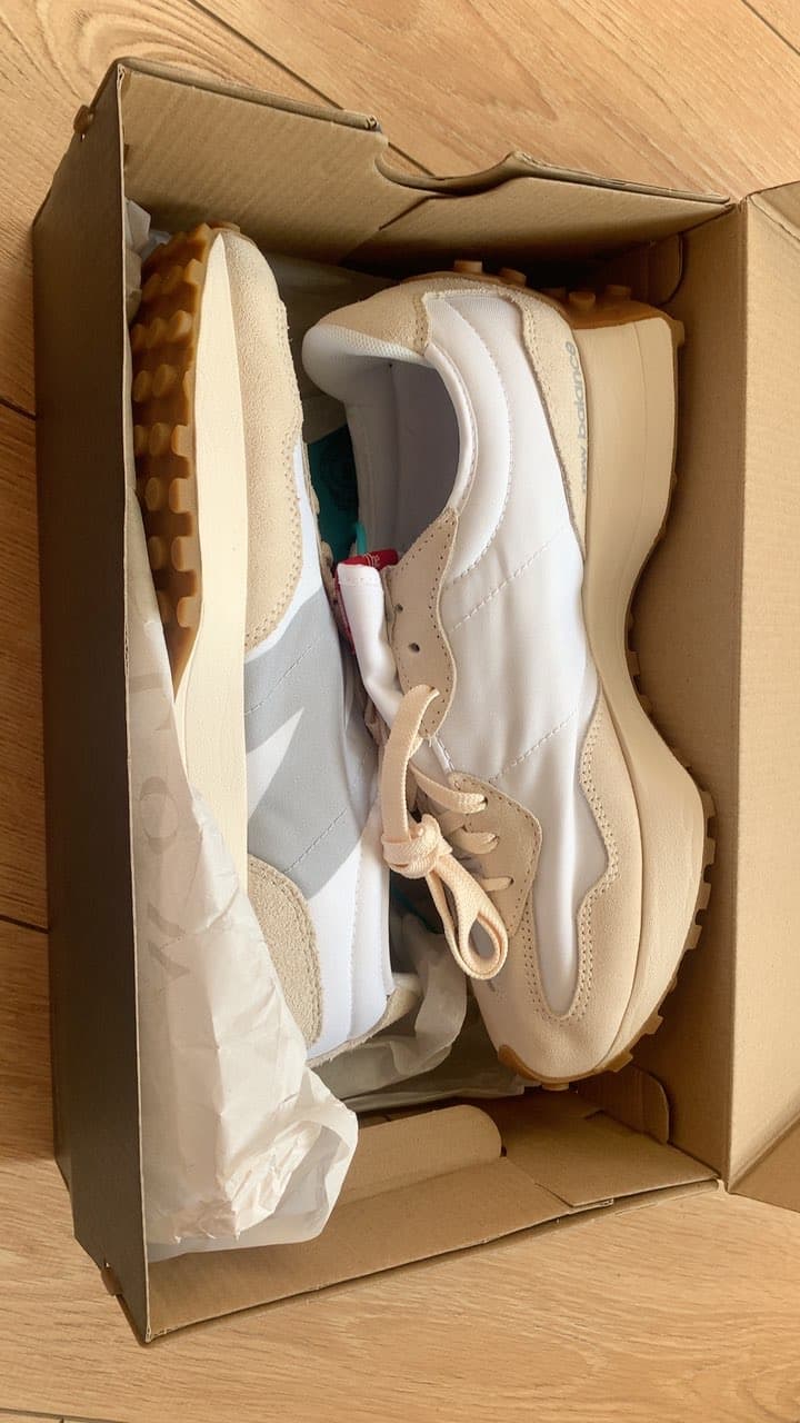 New Balance 327 Turtle Dove Munsell White (полнота: D) - photo of buyer Таня