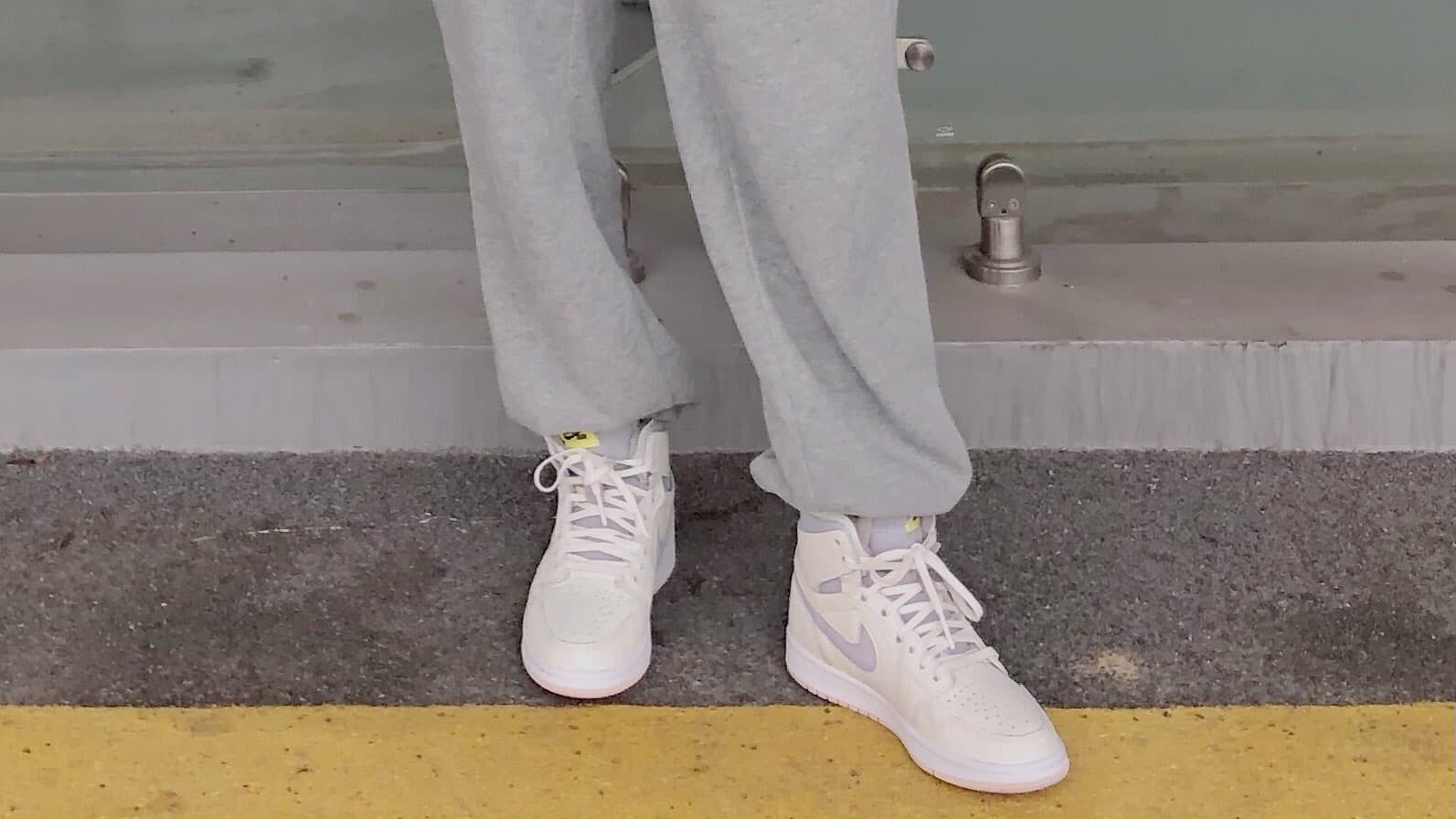Jordan Air Jordan 1 Zoom CMFT "Pearl White" - фото покупателя Валентина