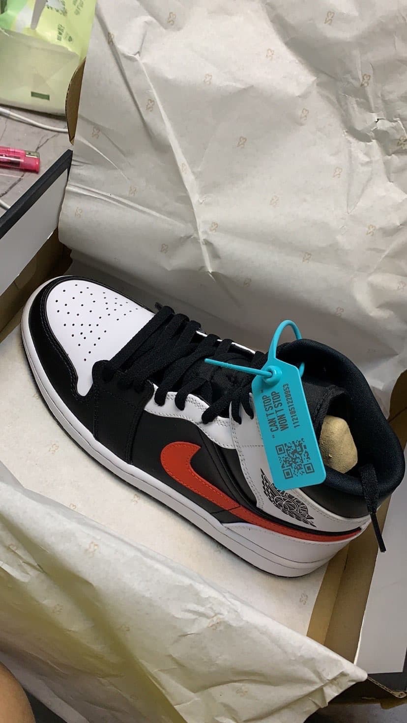 Jordan Air Jordan 1 mid - фото покупателя Николай