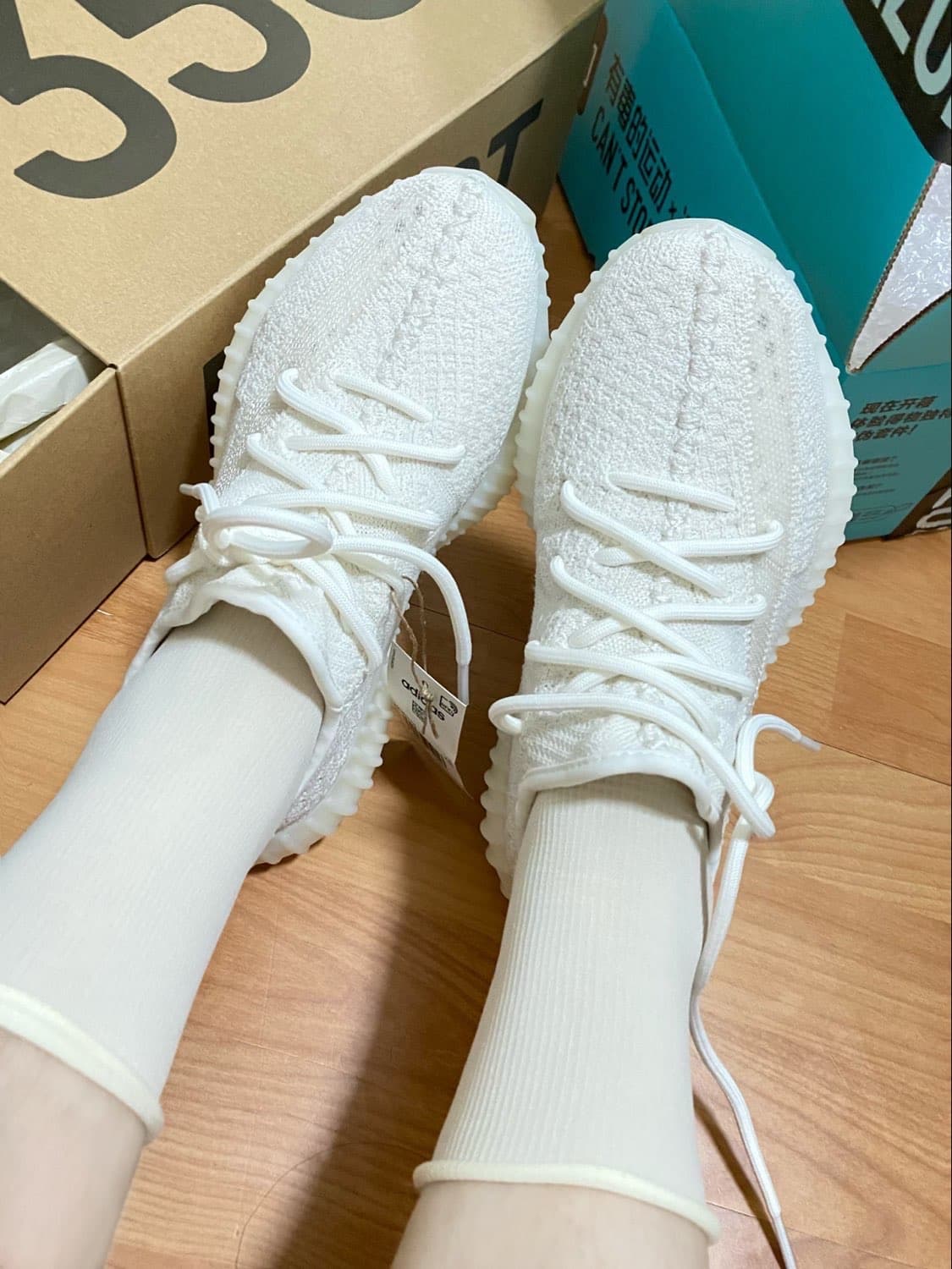 adidas originals Yeezy Boost 350 V2 "light" - photo of buyer Клавдия