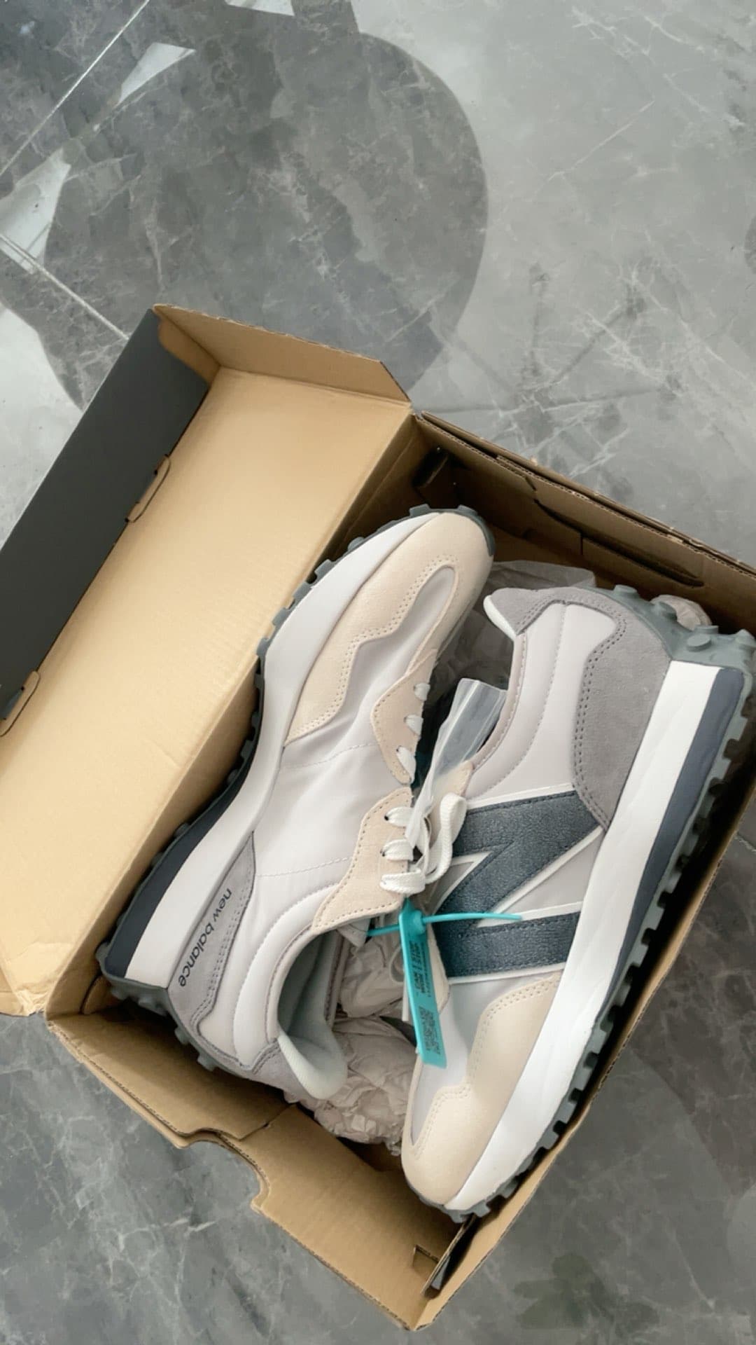 New Balance NB 327 Grey Day (полнота: D) - фото покупателя Антон