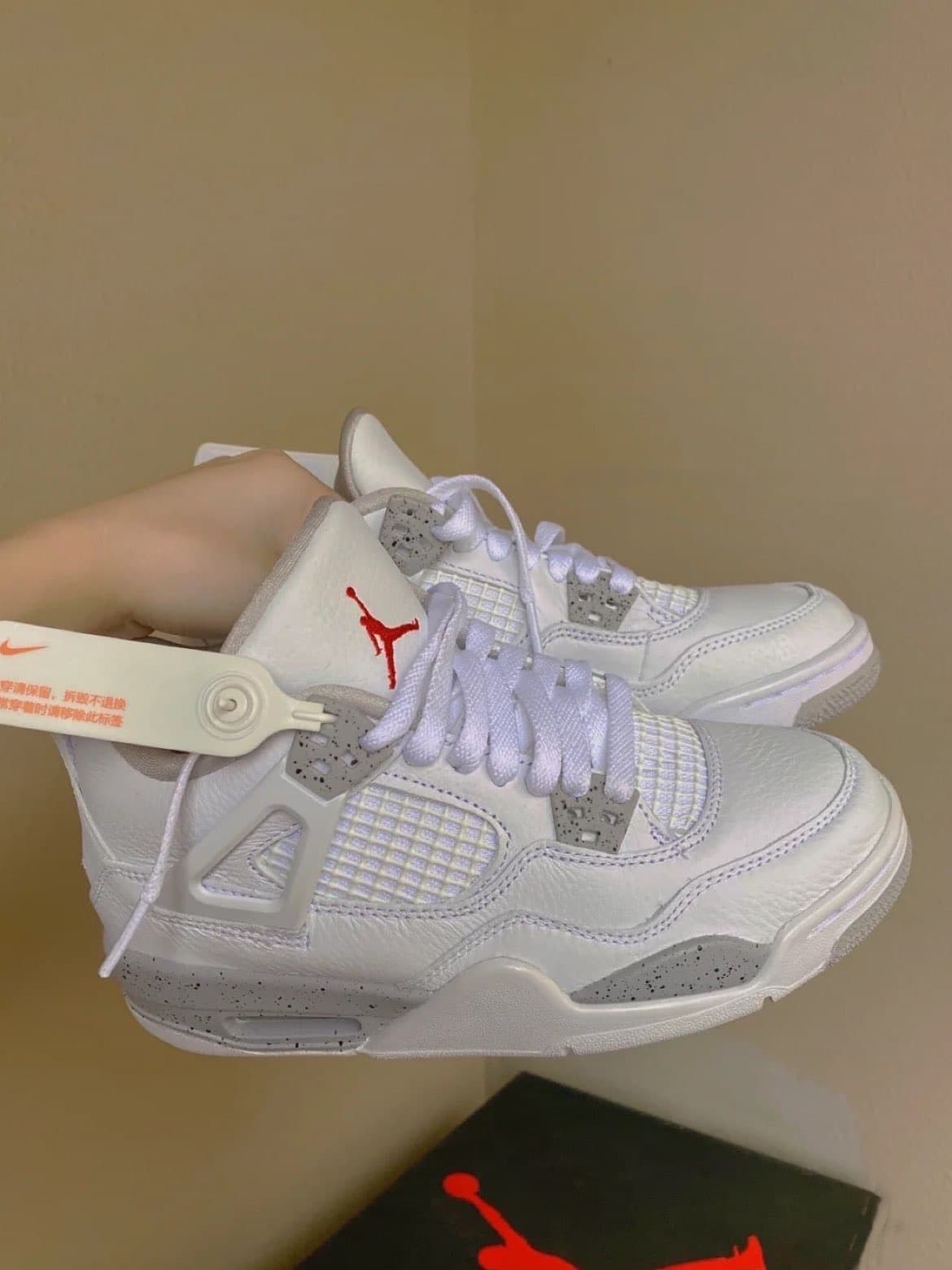 Jordan Air Jordan 4 Retro "Tech White" - фото покупателя Лев
